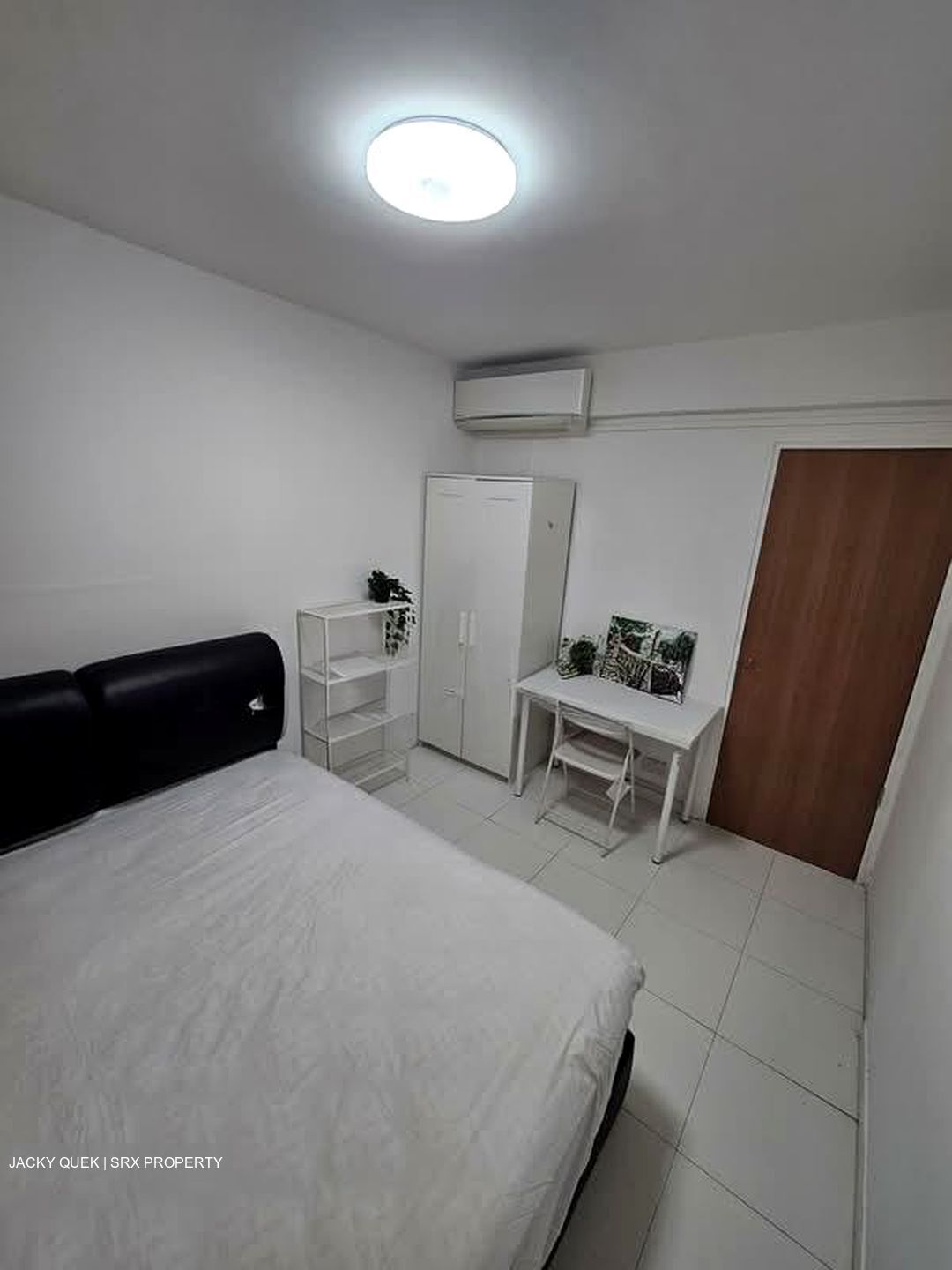 Lucky Plaza (D9), Apartment #564364941